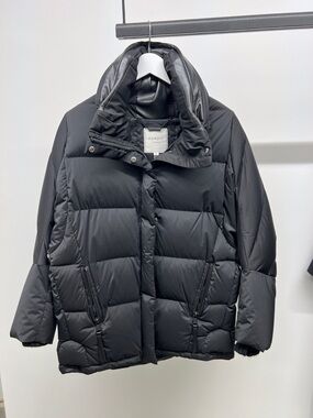 Women's Black Puffer Jacket